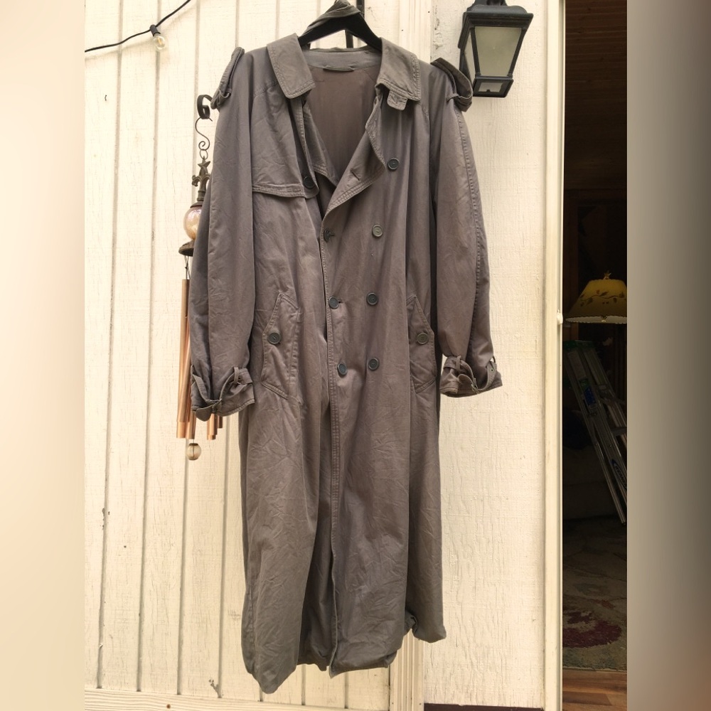 Hugo Boss Vintage Mens Tremch Coat Size 48R Swiss Made 5⭐️Guarantee*